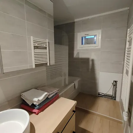 Apartment 3 Avec Balcon Et Parking