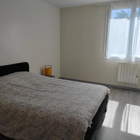 3 Avec Balcon Et Parking *