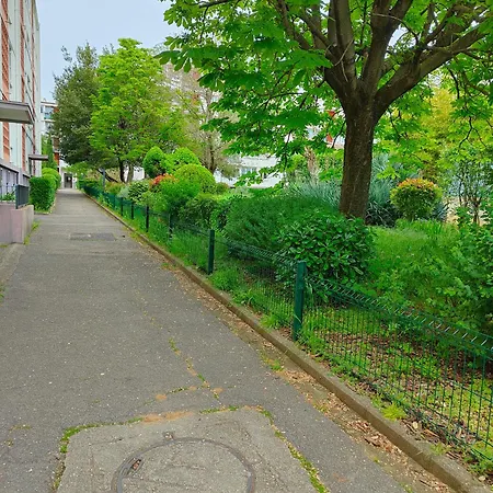 3 Avec Balcon Et Parking *