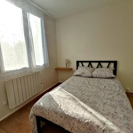 3 Avec Balcon Et Parking Apartmán *